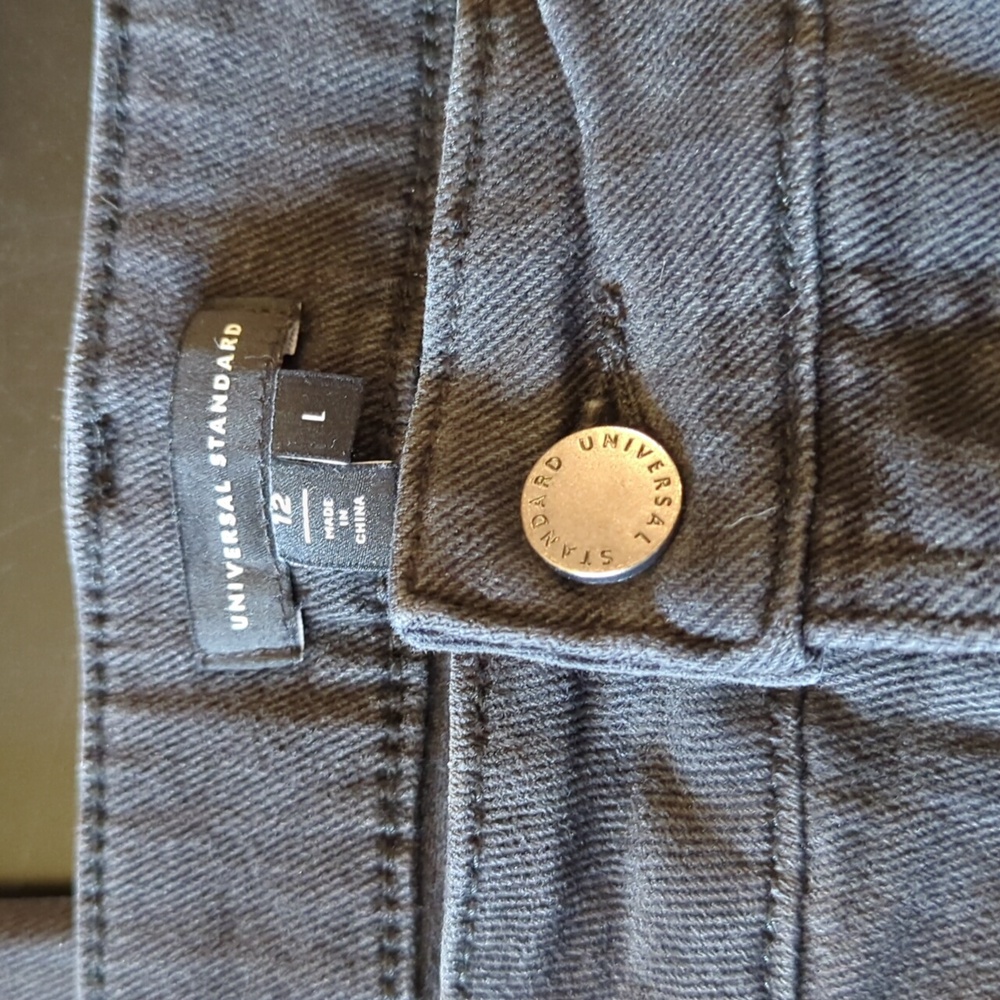 Universal Standard Etta Jeans Black - Picture 2 of 4